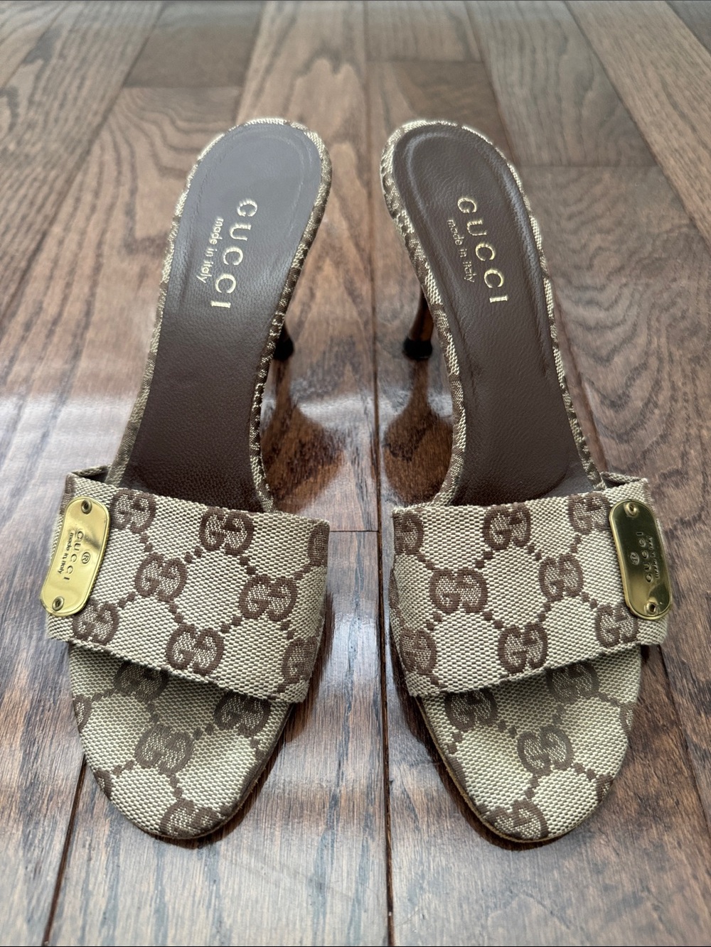 Authentic Gucci Monogram Heels Size 6B